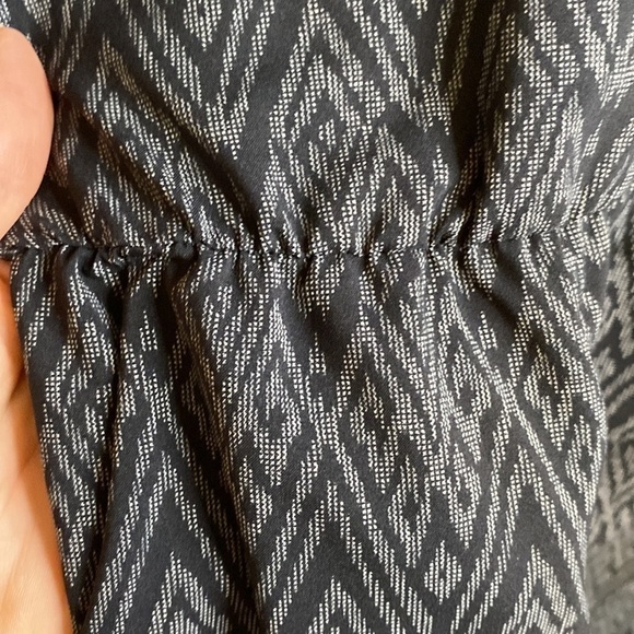 MEC Slip On Lightweight Short Sleeve Dress Size S - Picture 11 of 11